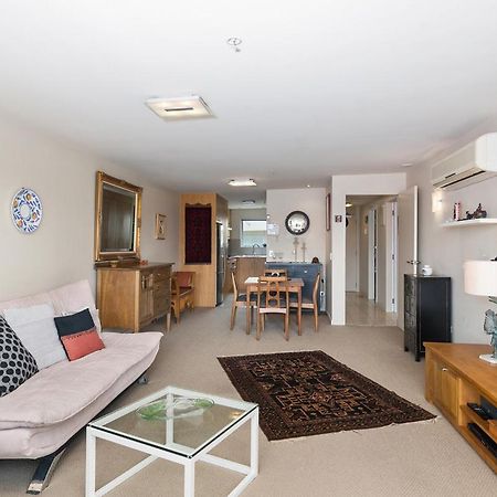 Relax On Roberts - Taupo Holiday Home Екстер'єр фото